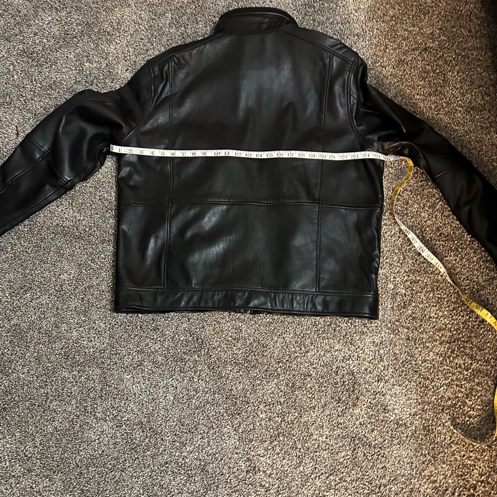 Roundtree & Yorke Black Leather Cafe Racing Jacket size Large - like new - Picture 5 of 12